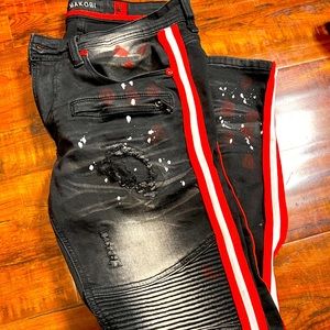 Designed Jeans SALE size  32 🔥🔥🔥 2 Sold 1 black with red stripe left